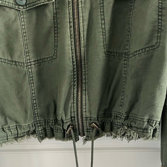 Free People Extreme Cropped Studded Embellished Military Jacket Size Small Boho - Picture 5 of 16